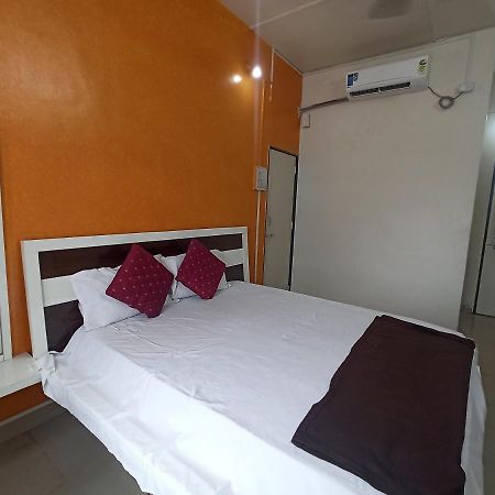 Malwade Motels Pune Esterno foto