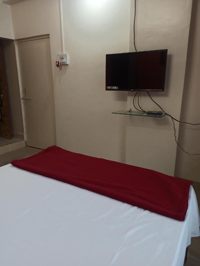 Malwade Motels Pune Esterno foto