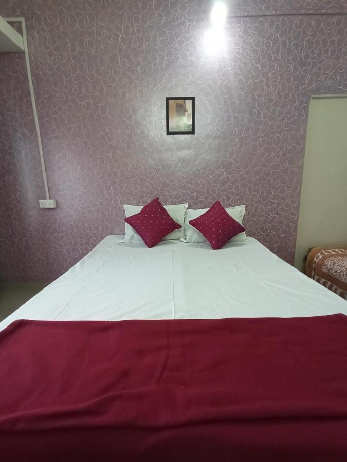 Malwade Motels Pune Esterno foto