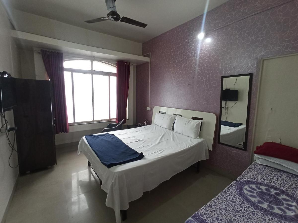 Malwade Motels Pune Esterno foto