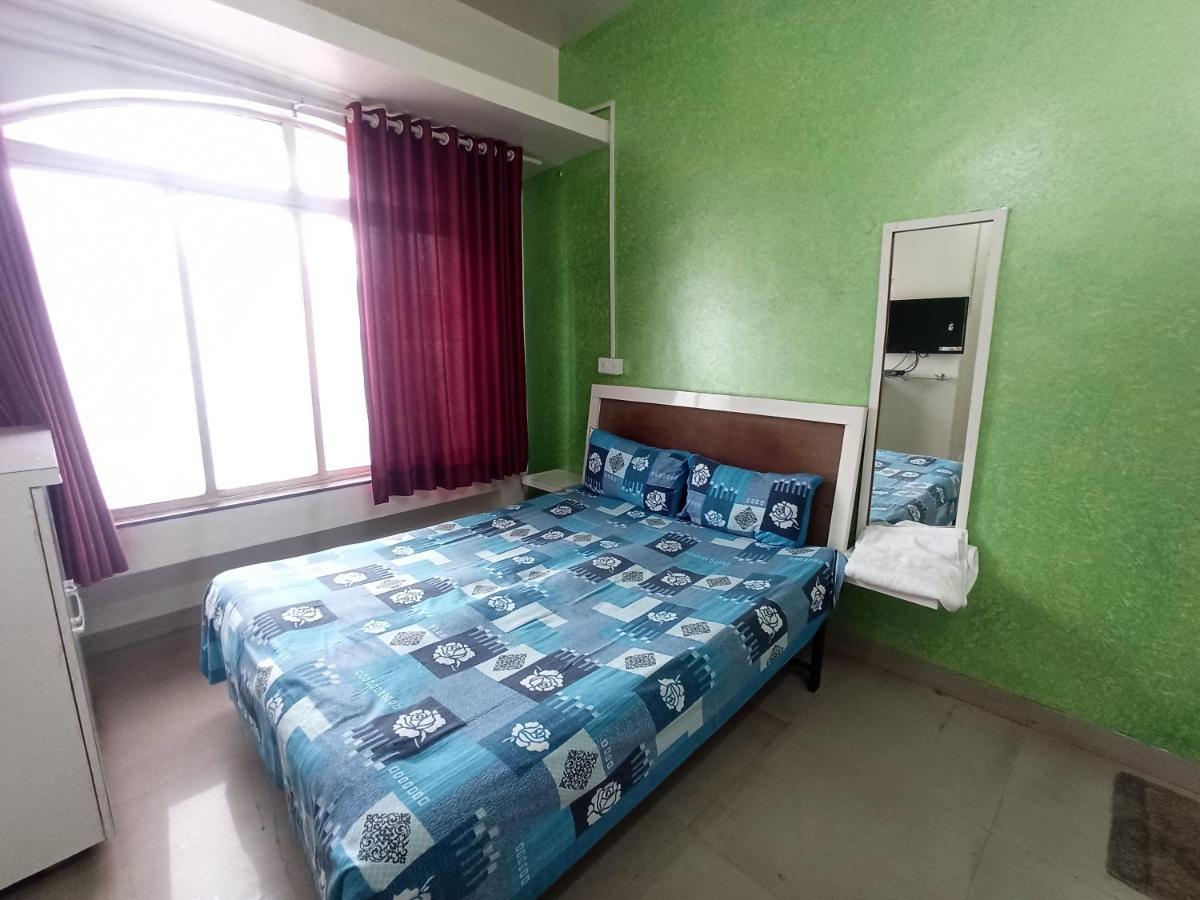 Malwade Motels Pune Esterno foto